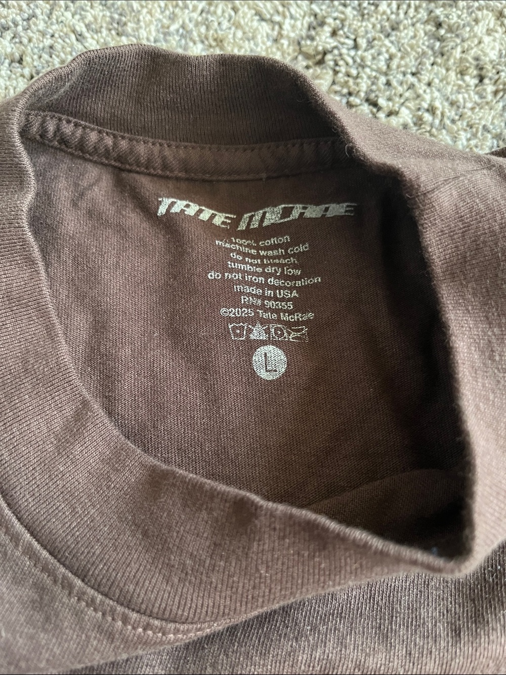 Tate McRae Graphic Tee in Chocolate Brown. Very good condition. - Picture 6 of 7